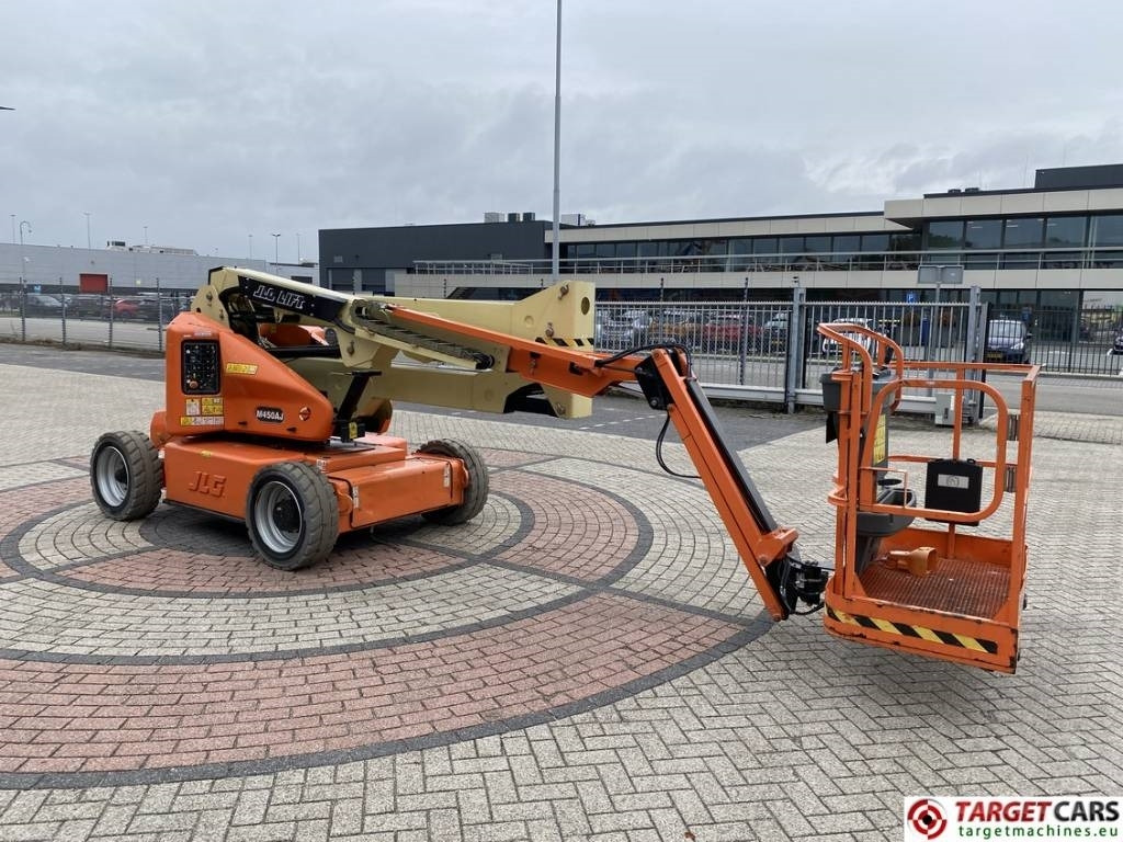 JLG M450AJ HyBrid Articulated Boom Work Lift 1572cm - Articulated boom: picture 2 JLG M450AJ HyBrid Articulated Boom Work Lift 1572cm - Articulated boom: picture 2