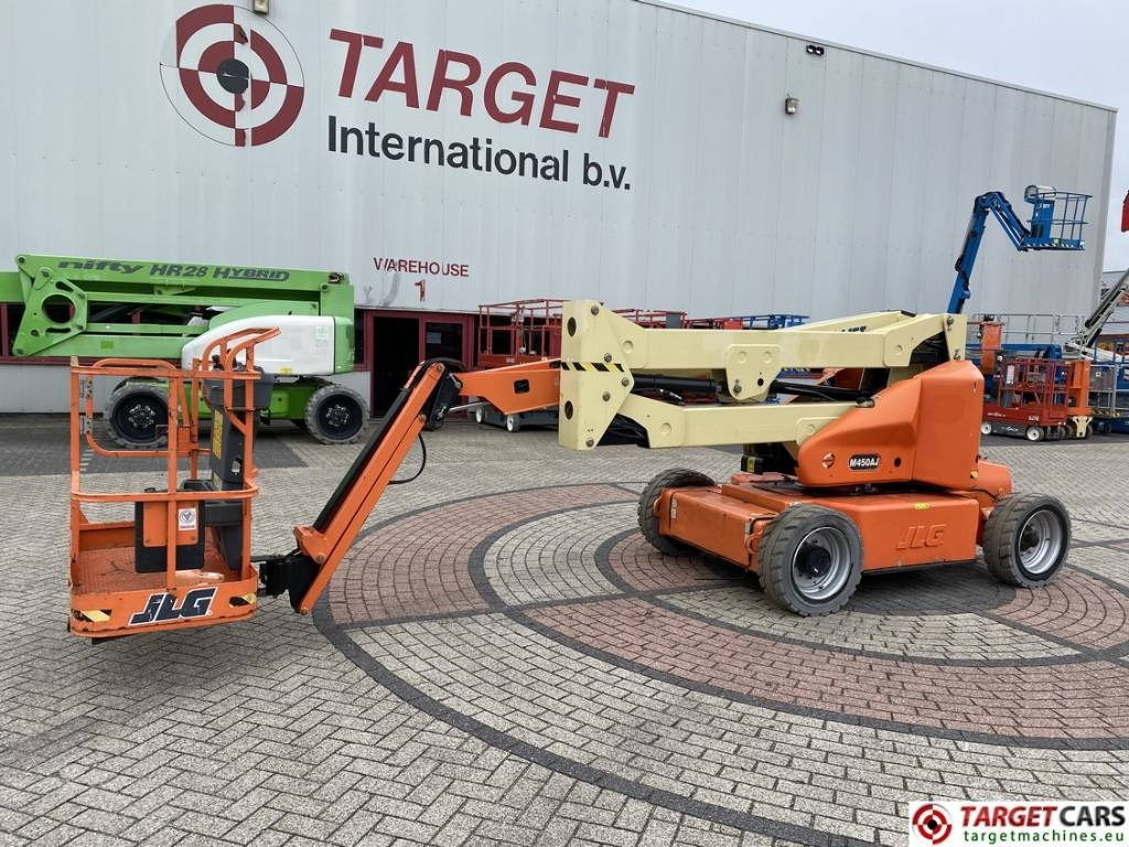 JLG M450AJ HyBrid Articulated Boom Work Lift 1572cm - Articulated boom: picture 1 JLG M450AJ HyBrid Articulated Boom Work Lift 1572cm - Articulated boom: picture 1