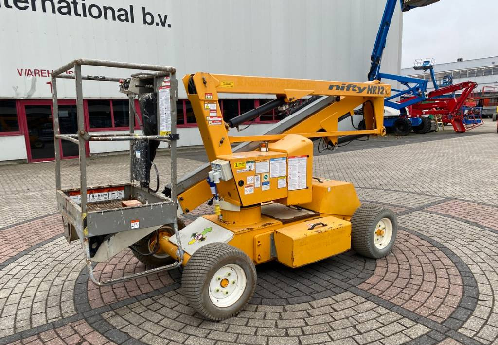 Articulated boom Niftylift HR12NDE Articulated Bi-Fuel Boom Work Lift 1220cm: picture 1