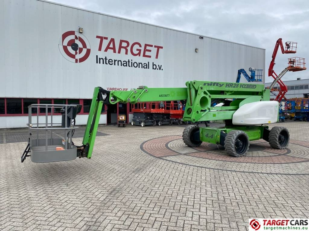 Niftylift HR28 HyBrid Articulated 4x4 Boom Work Lift 2800cm - Articulated boom: picture 1 Niftylift HR28 HyBrid Articulated 4x4 Boom Work Lift 2800cm - Articulated boom: picture 1
