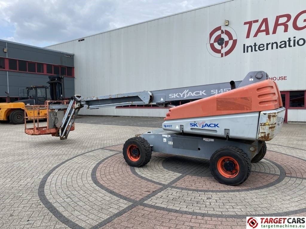 SkyJack SJ45T Telescopic 4x4 Diesel Boom Work LIft 1570cm - Telescopic boom: picture 4 SkyJack SJ45T Telescopic 4x4 Diesel Boom Work LIft 1570cm - Telescopic boom: picture 4