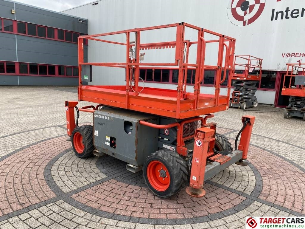 SkyJack SJ6826RT Diesel 4x4 Scissor Work Lift 992cm - Scissor lift: picture 4 SkyJack SJ6826RT Diesel 4x4 Scissor Work Lift 992cm - Scissor lift: picture 4