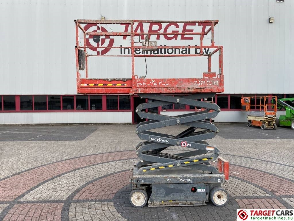 SkyJack SJIII-3219 Electric 3219 Scissor Work Lift 780cm - Scissor lift: picture 5 SkyJack SJIII-3219 Electric 3219 Scissor Work Lift 780cm - Scissor lift: picture 5