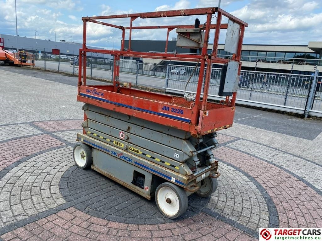 SkyJack SJIII-3226 Electric 3226 Scissor Work Lift 990cm - Scissor lift: picture 2 SkyJack SJIII-3226 Electric 3226 Scissor Work Lift 990cm - Scissor lift: picture 2