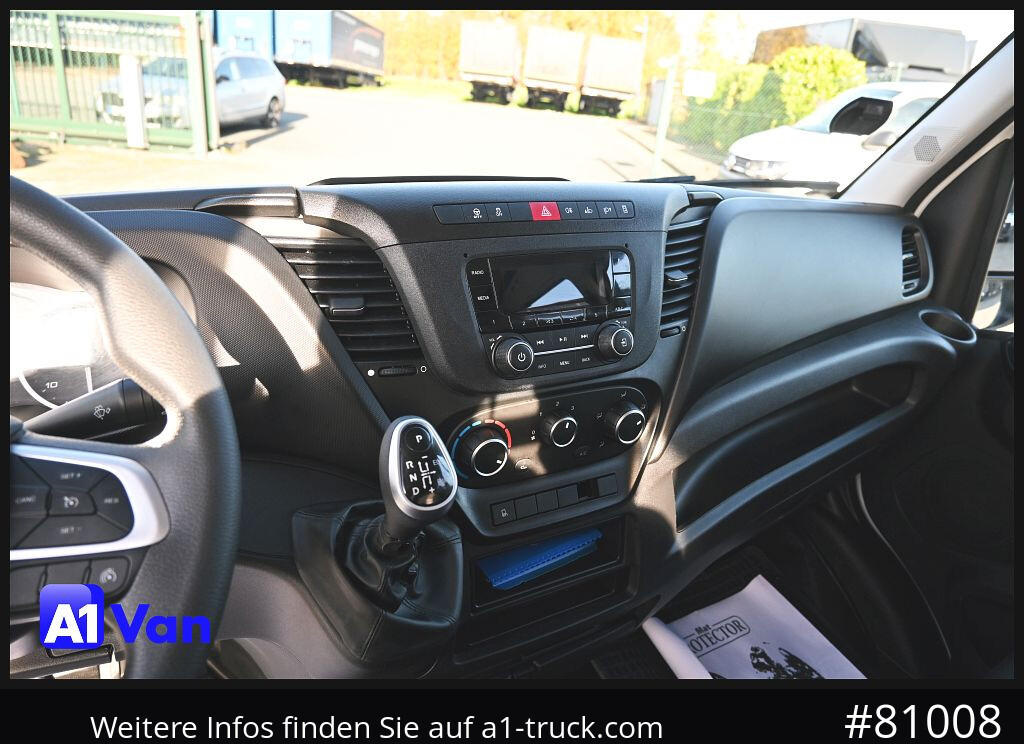 IVECO Daily 35S21 A8V Mixto, Klima, Tempomat, AHK - Combi van: picture 3 IVECO Daily 35S21 A8V Mixto, Klima, Tempomat, AHK - Combi van: picture 3