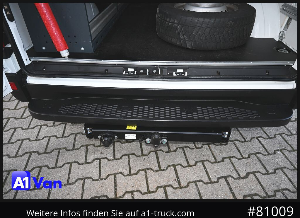 IVECO Daily 35S21 A8V Mixto, Klima, Tempomat, AHK - Combi van: picture 5 IVECO Daily 35S21 A8V Mixto, Klima, Tempomat, AHK - Combi van: picture 5