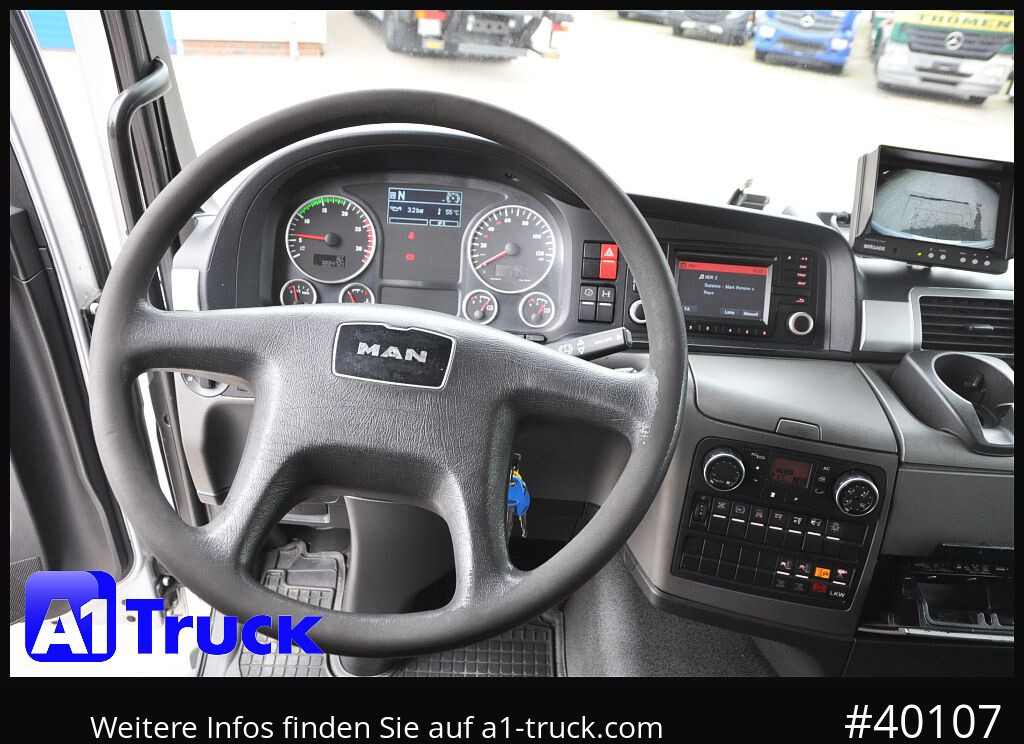 MAN TGS 26.360, Carrier 1150 Rolltor+ LBW, Lift - Refrigerator truck: picture 3 MAN TGS 26.360, Carrier 1150 Rolltor+ LBW, Lift - Refrigerator truck: picture 3