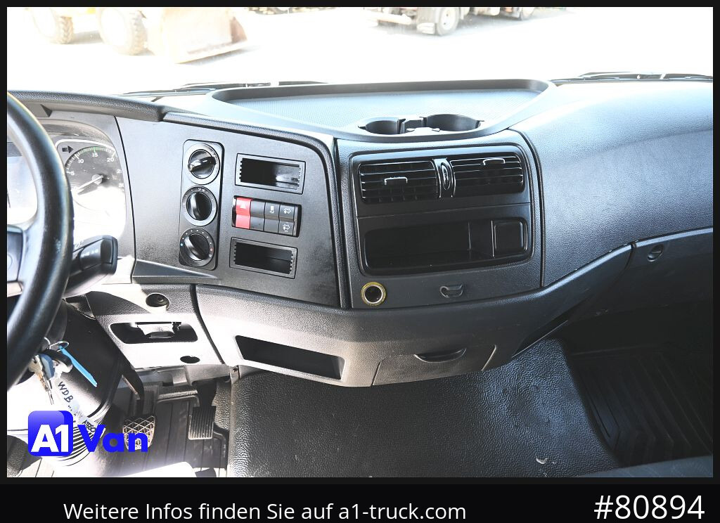 MERCEDES-BENZ Atego 816 Pritsche, 7m Automatik 3 Sitze - Open body delivery van: picture 4 MERCEDES-BENZ Atego 816 Pritsche, 7m Automatik 3 Sitze - Open body delivery van: picture 4