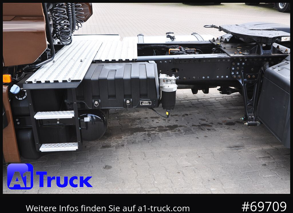 MAN TGX 18,470 BLS Intarder Standklima, Soundsysem - Tractor truck: picture 2 MAN TGX 18,470 BLS Intarder Standklima, Soundsysem - Tractor truck: picture 2