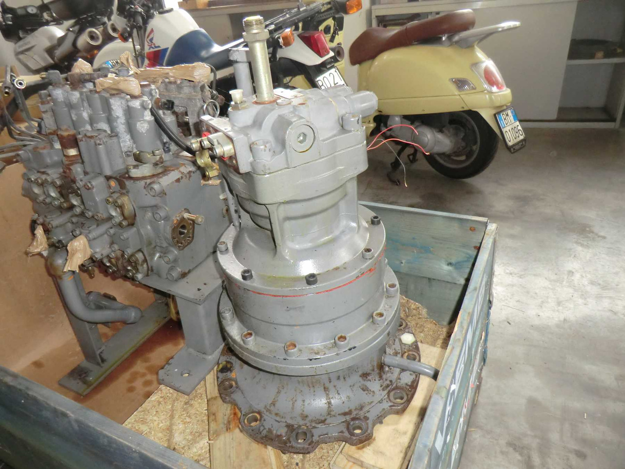 Transmission for Construction machinery HITACHI ZX240 BAS RIDUTTORE DI ROTAZIONE APERTO E CONTROLLATO.: picture 6