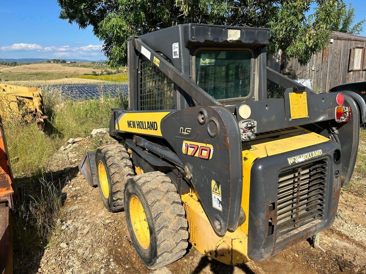 New Holland LS-170 - Skid steer loader: picture 1 New Holland LS-170 - Skid steer loader: picture 1