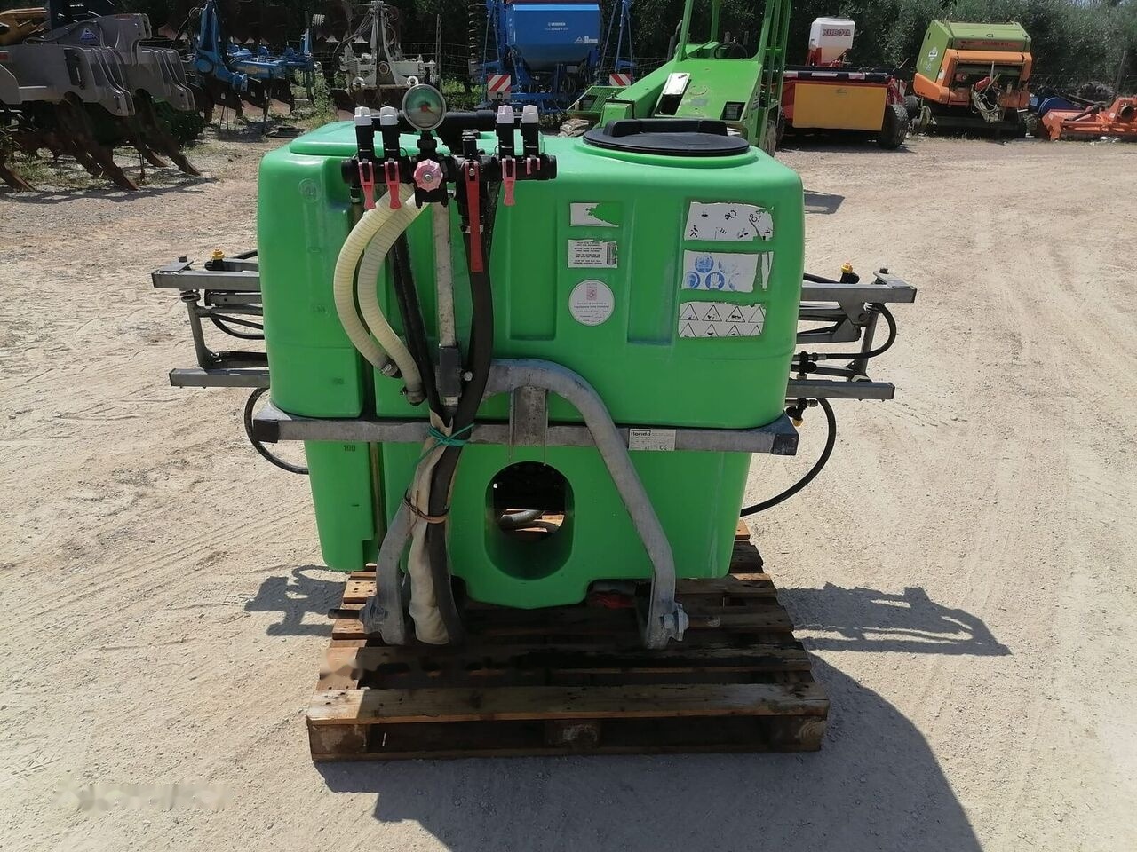FLORIDA PJD400 - Tractor mounted sprayer: picture 1 FLORIDA PJD400 - Tractor mounted sprayer: picture 1