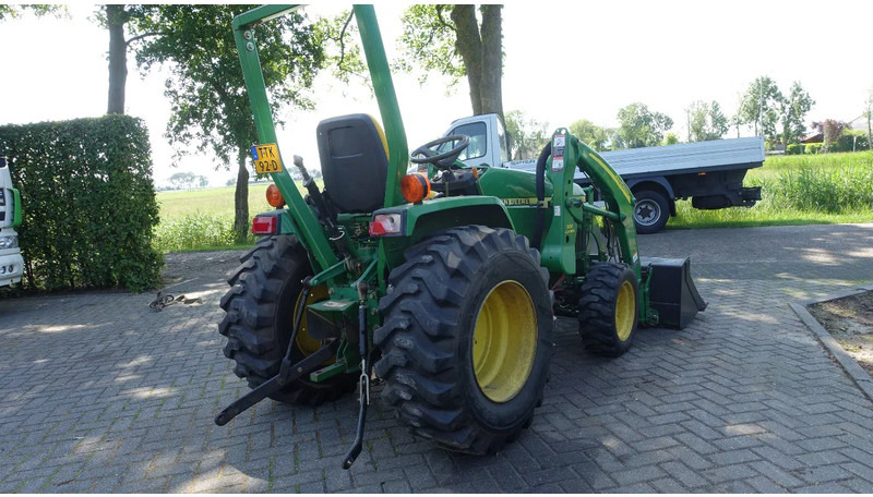 John Deere 790 4x4 SCHADE--UNFALL-- ACCIDENT - Farm tractor: picture 3 John Deere 790 4x4 SCHADE--UNFALL-- ACCIDENT - Farm tractor: picture 3