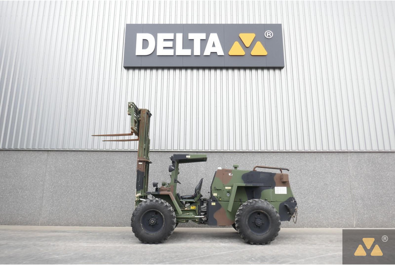 Case M4K Ex-army - Rough terrain forklift: picture 1 Case M4K Ex-army - Rough terrain forklift: picture 1