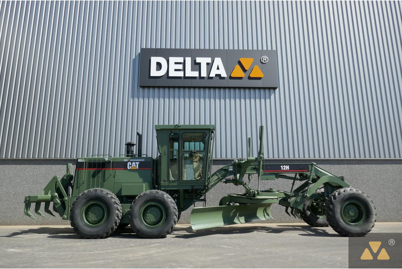 Caterpillar 12H Ex-military - Grader: picture 2 Caterpillar 12H Ex-military - Grader: picture 2