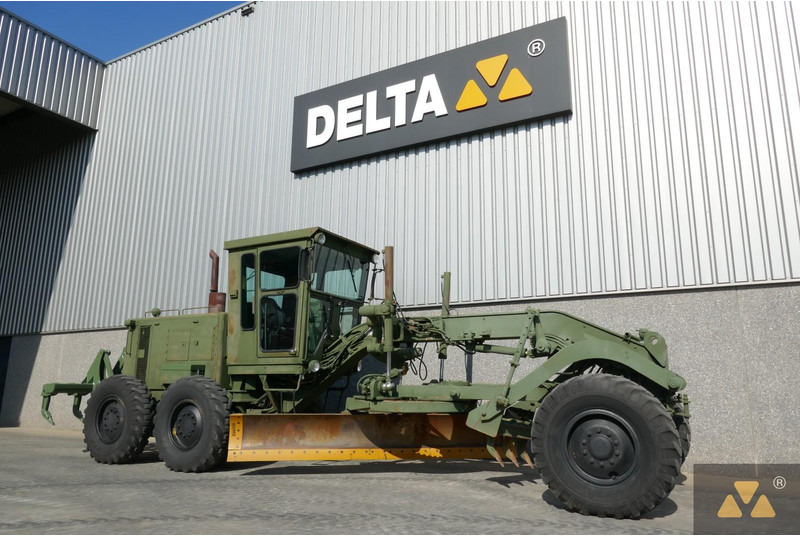 Caterpillar 130G Ex-army - Grader: picture 3 Caterpillar 130G Ex-army - Grader: picture 3