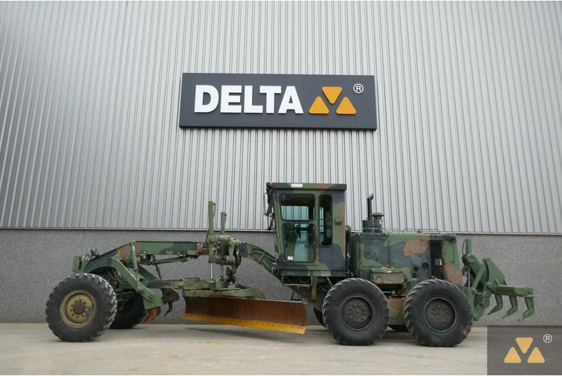 Caterpillar 130G Ex-army - Grader: picture 1 Caterpillar 130G Ex-army - Grader: picture 1