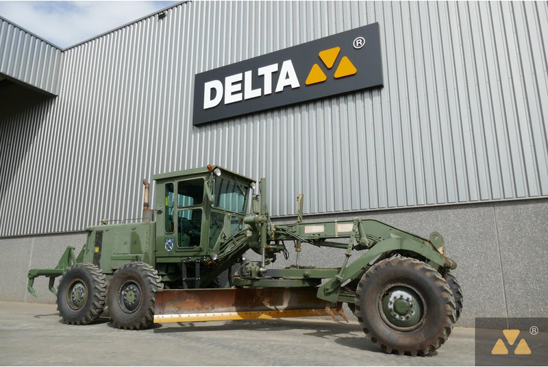 Caterpillar 130G Ex-army - Grader: picture 3 Caterpillar 130G Ex-army - Grader: picture 3