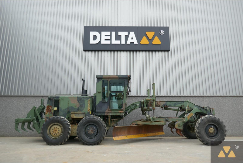 Caterpillar 130G Ex-army - Grader: picture 2 Caterpillar 130G Ex-army - Grader: picture 2