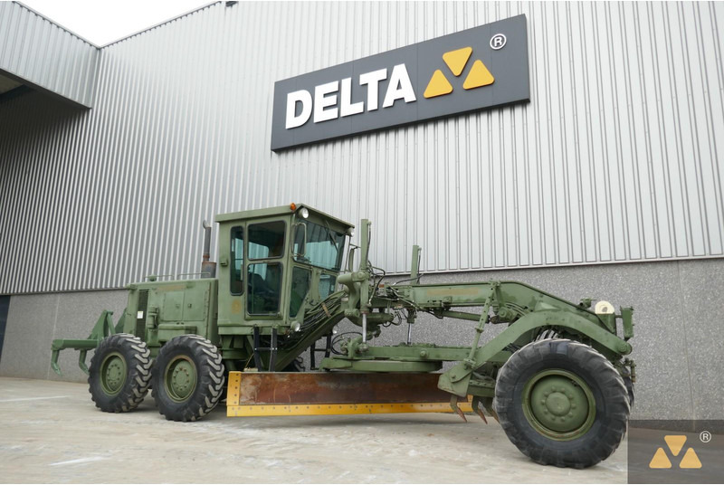 Caterpillar 130G Ex-army - Grader: picture 3 Caterpillar 130G Ex-army - Grader: picture 3