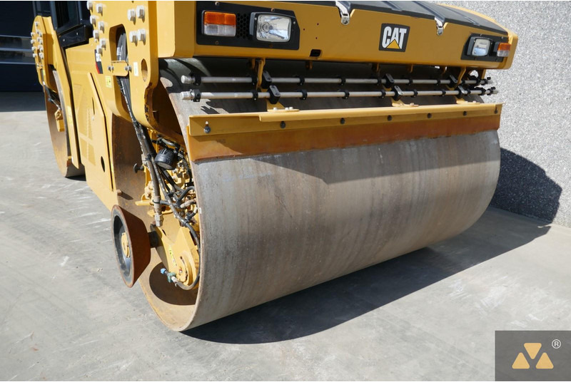 Caterpillar CB13 leasing Caterpillar CB13: picture 10