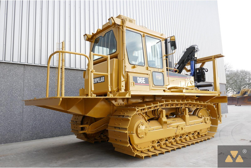 Caterpillar D6E Welding Tractor - Construction machinery: picture 5 Caterpillar D6E Welding Tractor - Construction machinery: picture 5