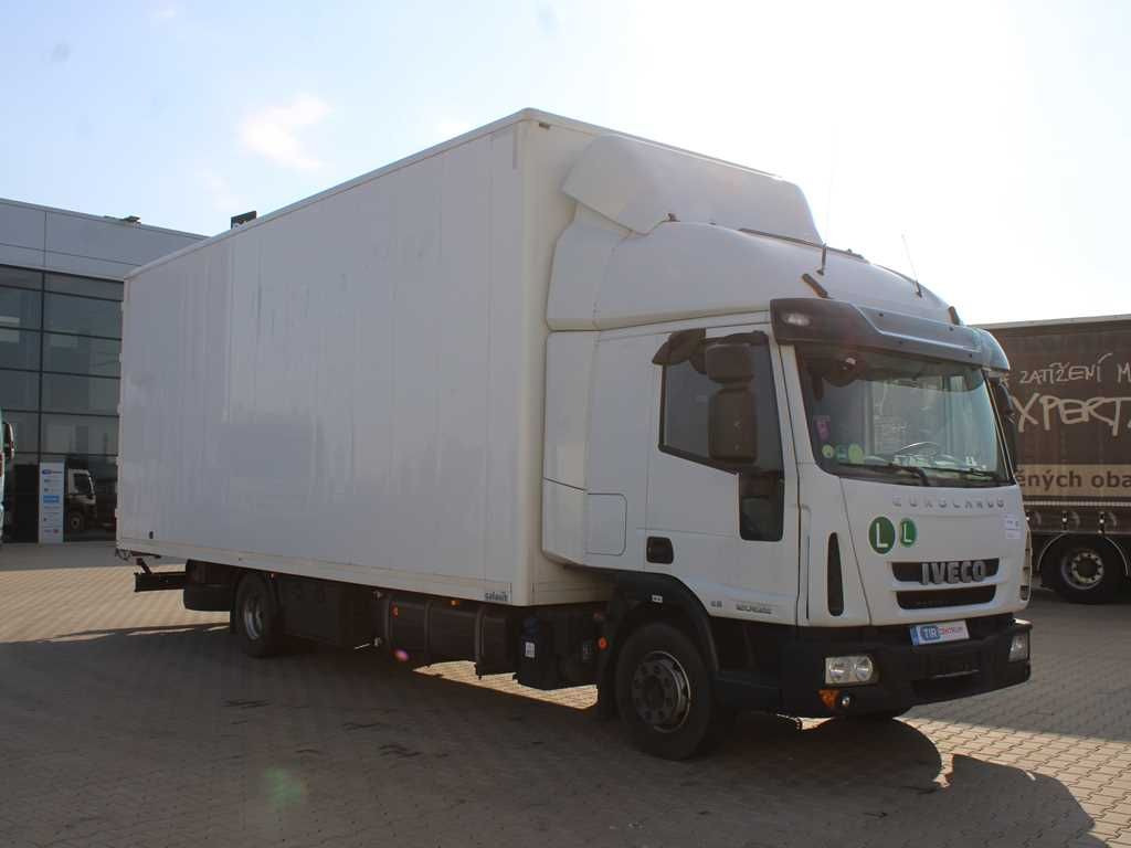 Iveco EUROCARGO 120EL22, EURO 6, PNEU 80% - Box truck: picture 2 Iveco EUROCARGO 120EL22, EURO 6, PNEU 80% - Box truck: picture 2