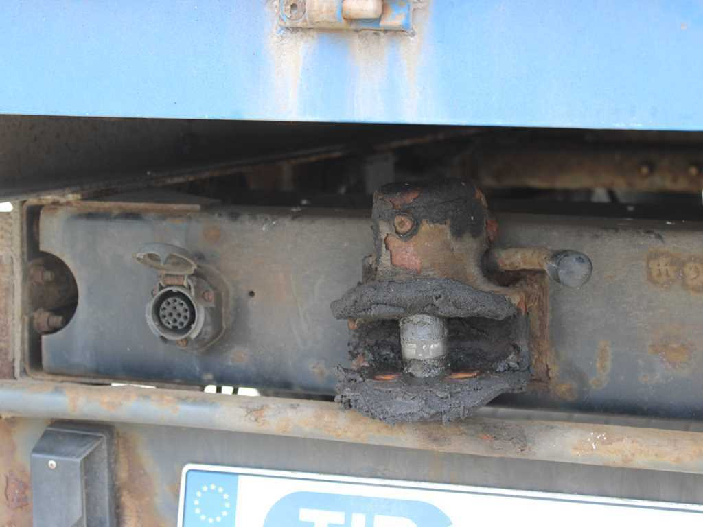 Curtain side truck Iveco EUROCARGO 75E18, EURO 4, PNEU 80%: picture 7