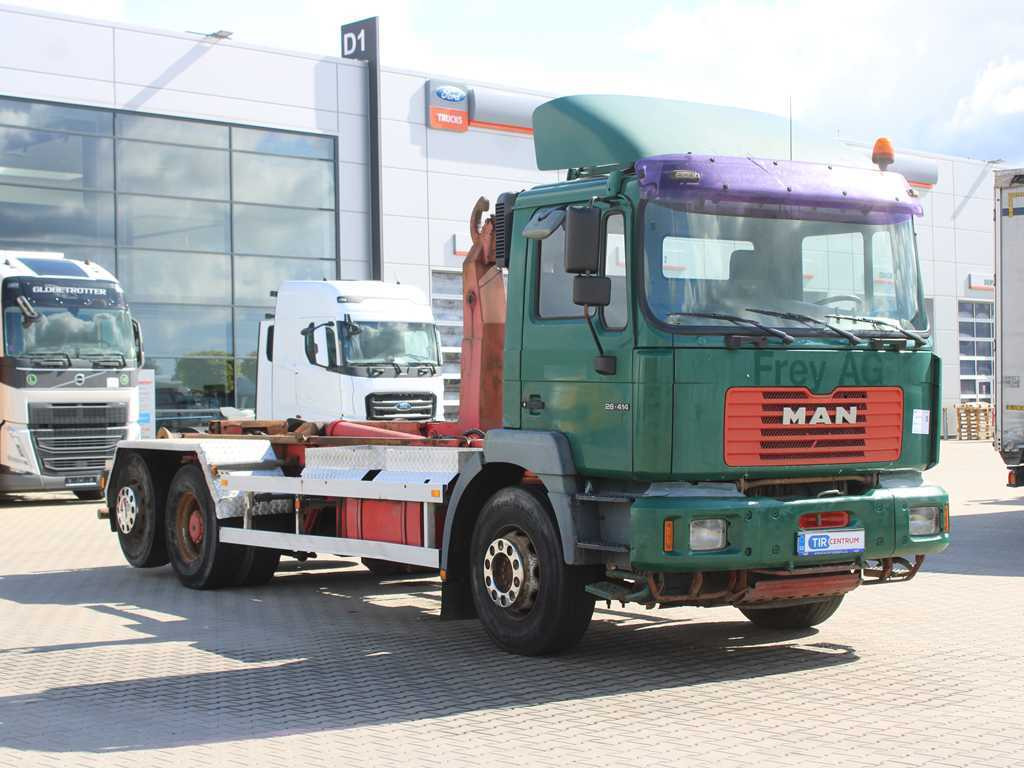 MAN 26.414, EURO 3, 6X2, LIFT AXLE, HOOK CARRIER FOR CONTAINERS - Hook lift truck: picture 3 MAN 26.414, EURO 3, 6X2, LIFT AXLE, HOOK CARRIER FOR CONTAINERS - Hook lift truck: picture 3