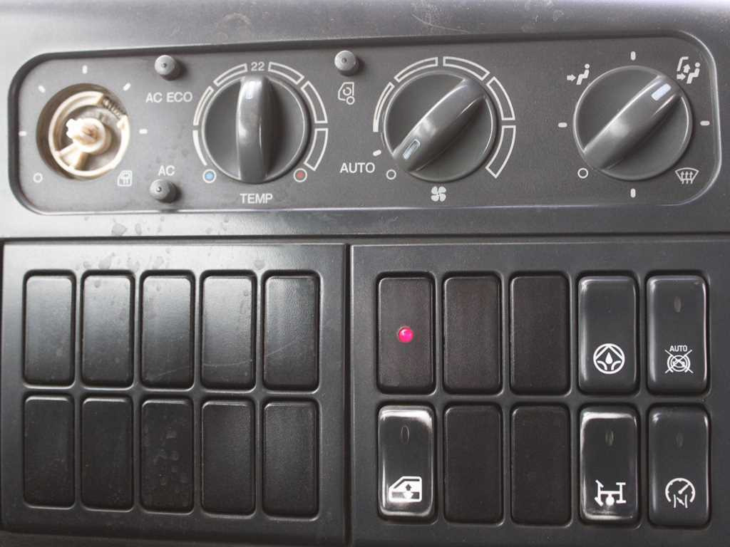 MAN TGA 41.480, 8X6, THREE SIDED, EURO 3, RETARDER, 17m³ leasing MAN TGA 41.480, 8X6, THREE SIDED, EURO 3, RETARDER, 17m³: picture 14