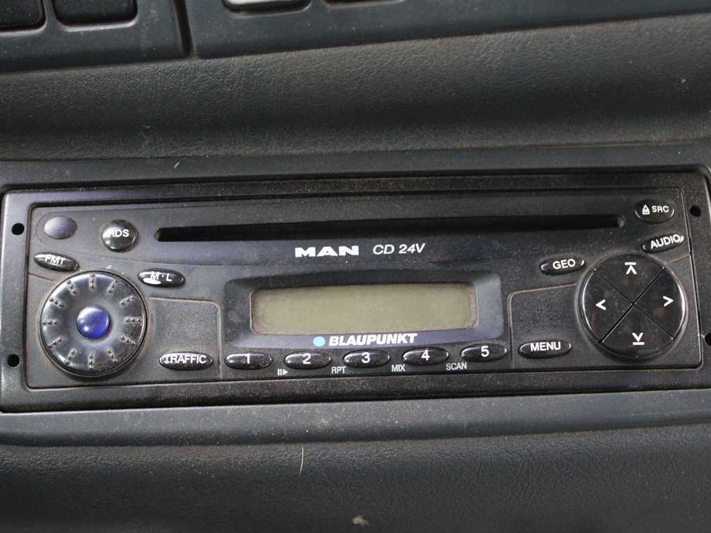 MAN TGA 41.480, 8X6, THREE SIDED, EURO 3, RETARDER, 17m³ leasing MAN TGA 41.480, 8X6, THREE SIDED, EURO 3, RETARDER, 17m³: picture 15