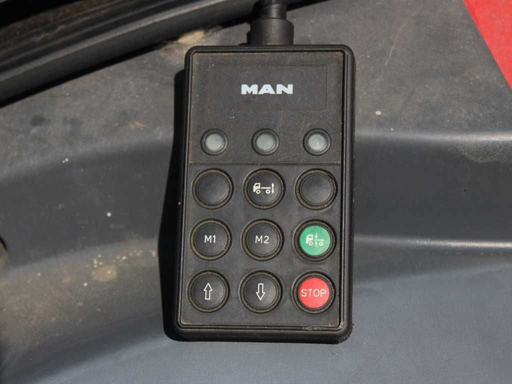 Curtain side truck MAN TGL 12.250 4X2 BL, EURO 5, TRANSIT SET + Moslein: picture 7