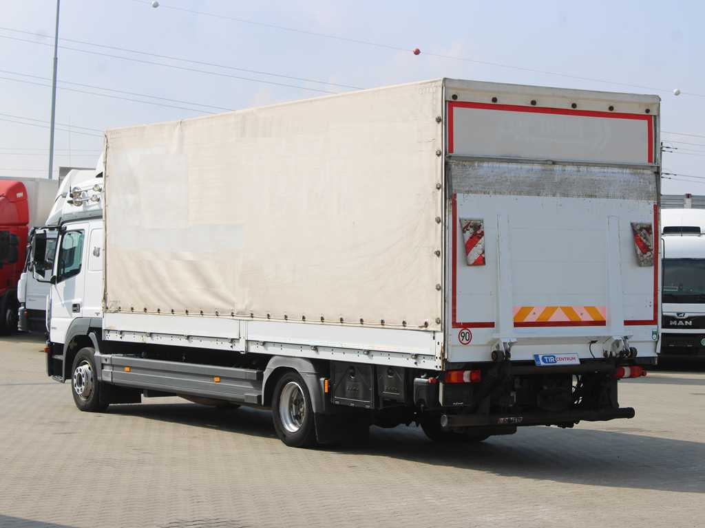 Mercedes-Benz ATEGO 1230, EURO 6, HYDRAULIC FRONT, SIDES - Curtain side truck: picture 5 Mercedes-Benz ATEGO 1230, EURO 6, HYDRAULIC FRONT, SIDES - Curtain side truck: picture 5