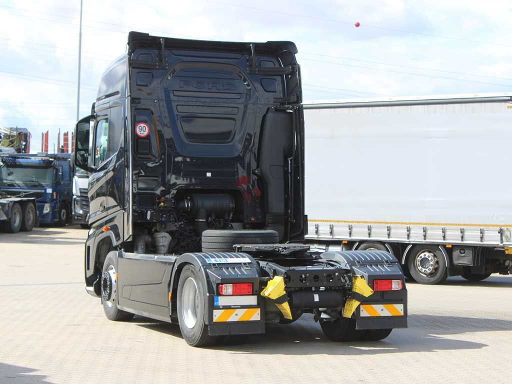 Ford F-MAX 12S, EURO 6, NAVIGATION - Tractor truck: picture 5 Ford F-MAX 12S, EURO 6, NAVIGATION - Tractor truck: picture 5