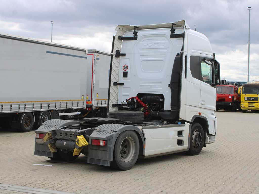 Ford F-MAX 12S, EURO 6, NAVIGATION - Tractor truck: picture 4 Ford F-MAX 12S, EURO 6, NAVIGATION - Tractor truck: picture 4