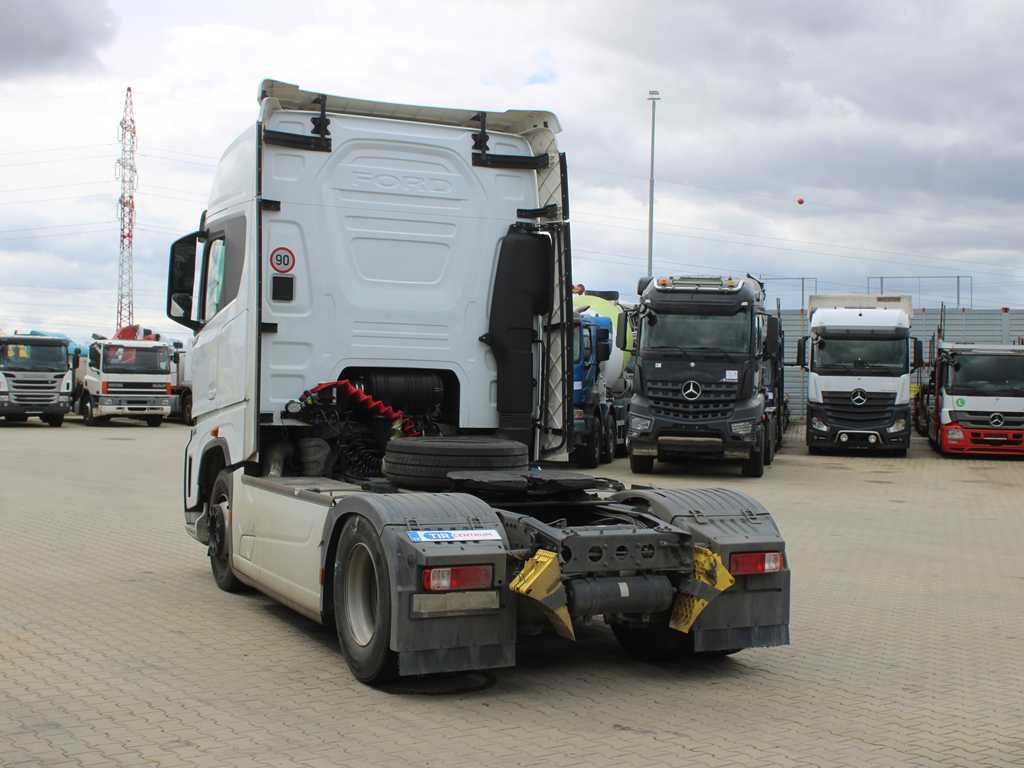 Ford F-MAX 12S, EURO 6, NAVIGATION - Tractor truck: picture 5 Ford F-MAX 12S, EURO 6, NAVIGATION - Tractor truck: picture 5