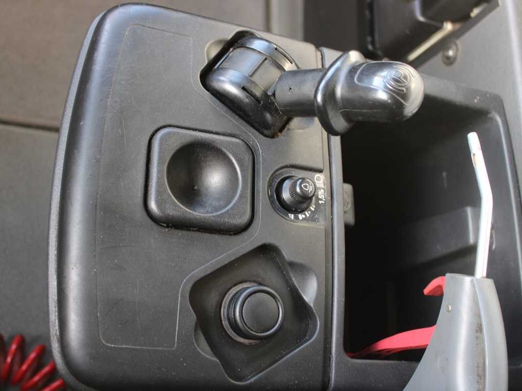 Tractor truck Renault MAGNUM 480.18, LOW DECK, EURO 5EEV: picture 14 Tractor truck Renault MAGNUM 480.18, LOW DECK, EURO 5EEV: picture 14