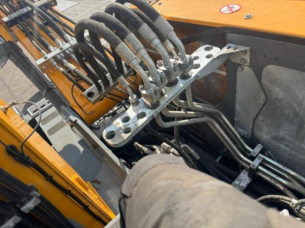 Waste/ Industry handler Liebherr LH 22 M: picture 18 Waste/ Industry handler Liebherr LH 22 M: picture 18