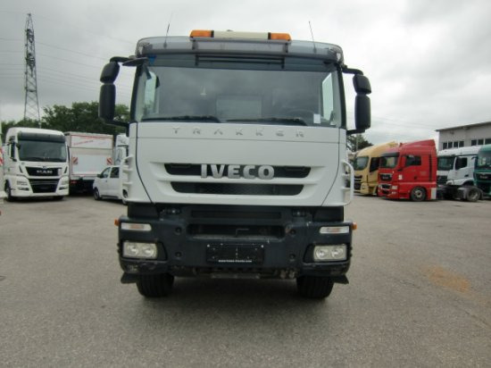 Iveco Trakker KPFC1/2A4_85_1313 Palfinger PK 16502 - Tipper, Crane truck: picture 2 Iveco Trakker KPFC1/2A4_85_1313 Palfinger PK 16502 - Tipper, Crane truck: picture 2