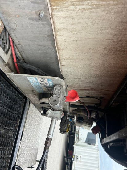 Isothermal semi-trailer Menci Fleischkühler Rohrbahnen, Liftachse, BPW, light weight: picture 8 Isothermal semi-trailer Menci Fleischkühler Rohrbahnen, Liftachse, BPW, light weight: picture 8