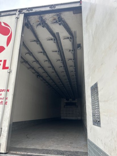 Isothermal semi-trailer Menci Fleischkühler Rohrbahnen, Liftachse, BPW, light weight: picture 9 Isothermal semi-trailer Menci Fleischkühler Rohrbahnen, Liftachse, BPW, light weight: picture 9