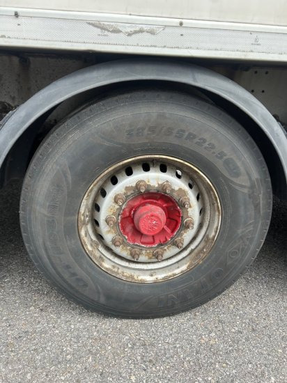 Isothermal semi-trailer Menci Fleischkühler Rohrbahnen, Liftachse, BPW, light weight: picture 15 Isothermal semi-trailer Menci Fleischkühler Rohrbahnen, Liftachse, BPW, light weight: picture 15