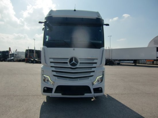 Mercedes-Benz Actros 1845 BL Giga Mirrow Cam - Tractor truck: picture 2 Mercedes-Benz Actros 1845 BL Giga Mirrow Cam - Tractor truck: picture 2
