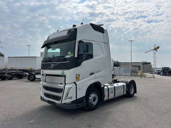 Volvo FH 500 EURO 6, I-Shift, Globetrotter, Standklima - Tractor truck: picture 1 Volvo FH 500 EURO 6, I-Shift, Globetrotter, Standklima - Tractor truck: picture 1