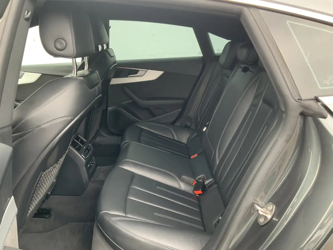 Hatchback Audi A5 Sportback 2.0 TFSI g-tron Sport 2 x S-line edition: picture 9