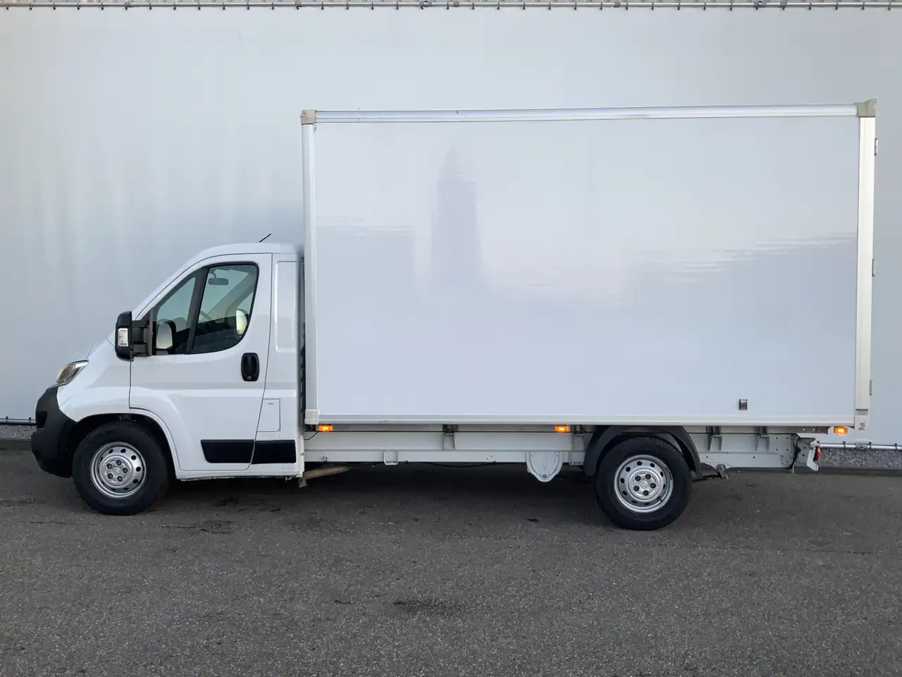 Citroen Jumper 2.2 BlueHDi 165 L3 3.5t Meubel bak & Deuren Airco - Closed box van: picture 3 Citroen Jumper 2.2 BlueHDi 165 L3 3.5t Meubel bak & Deuren Airco - Closed box van: picture 3