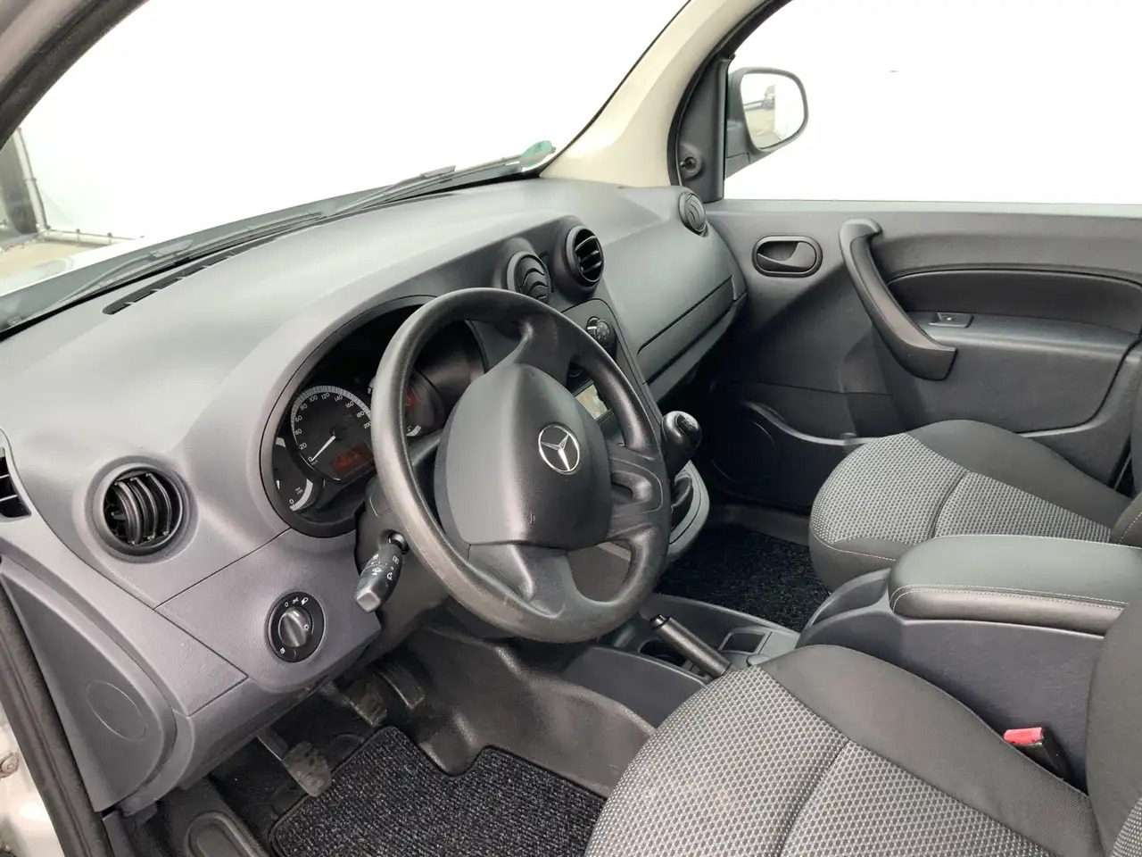 Mercedes-Benz Citan 109 CDI BlueEFFICIENCY Business Ambition Airco Tre - Small van: picture 5 Mercedes-Benz Citan 109 CDI BlueEFFICIENCY Business Ambition Airco Tre - Small van: picture 5