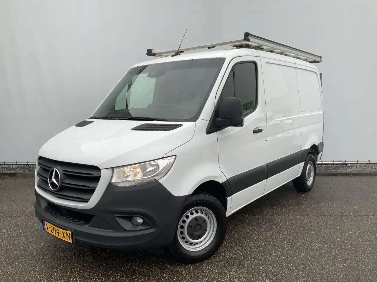 Mercedes-Benz Sprinter 314 2.2 CDI L1H1 Airco Cruise Navi Trekhaak 2000 k - Panel van: picture 1 Mercedes-Benz Sprinter 314 2.2 CDI L1H1 Airco Cruise Navi Trekhaak 2000 k - Panel van: picture 1