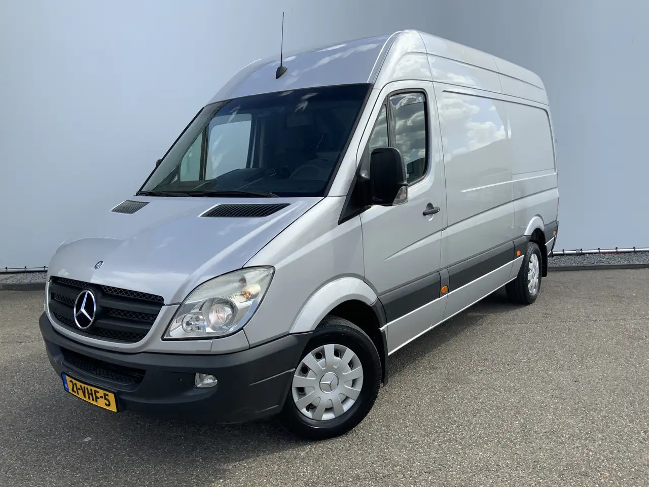 Mercedes-Benz Sprinter 318 3.0 CDI 366 L2 H2 Automaat Airco Cruise Camera - Panel van: picture 1 Mercedes-Benz Sprinter 318 3.0 CDI 366 L2 H2 Automaat Airco Cruise Camera - Panel van: picture 1