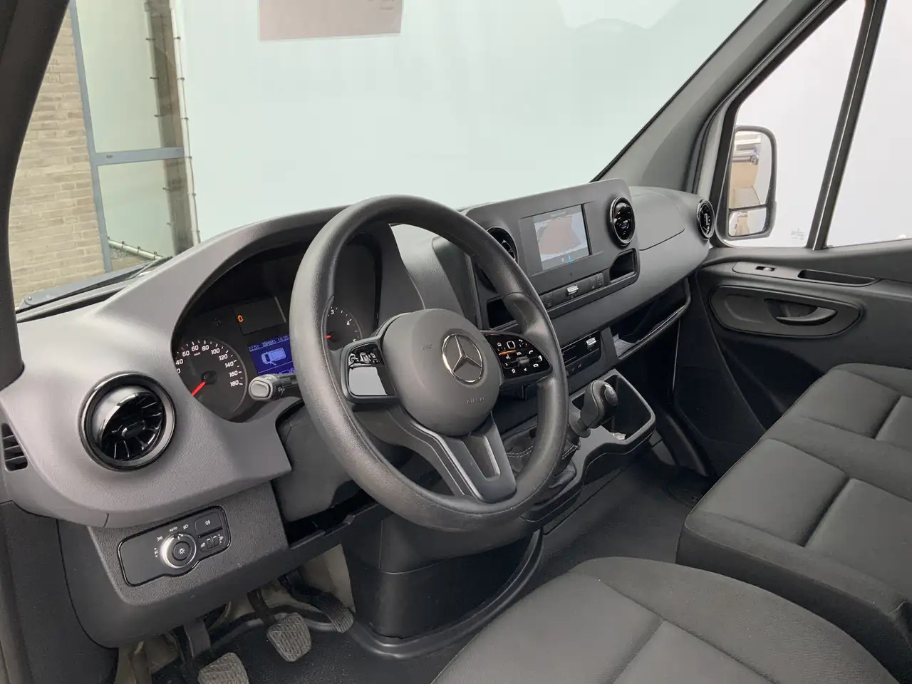 Mercedes-Benz Sprinter 314 2.2 CDI L2H2 Airco Camera Navi 3 Zits MBUX Sch - Other: picture 5 Mercedes-Benz Sprinter 314 2.2 CDI L2H2 Airco Camera Navi 3 Zits MBUX Sch - Other: picture 5